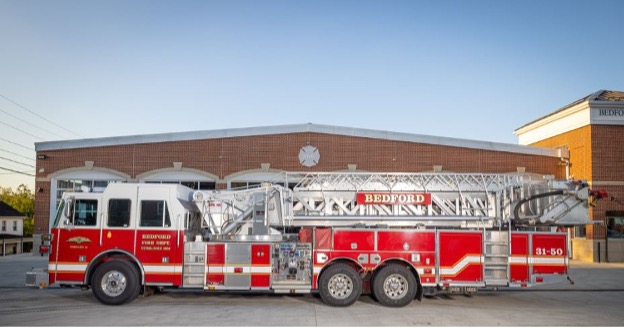 2009 Sutphen Aerial Platform Ladder Truck